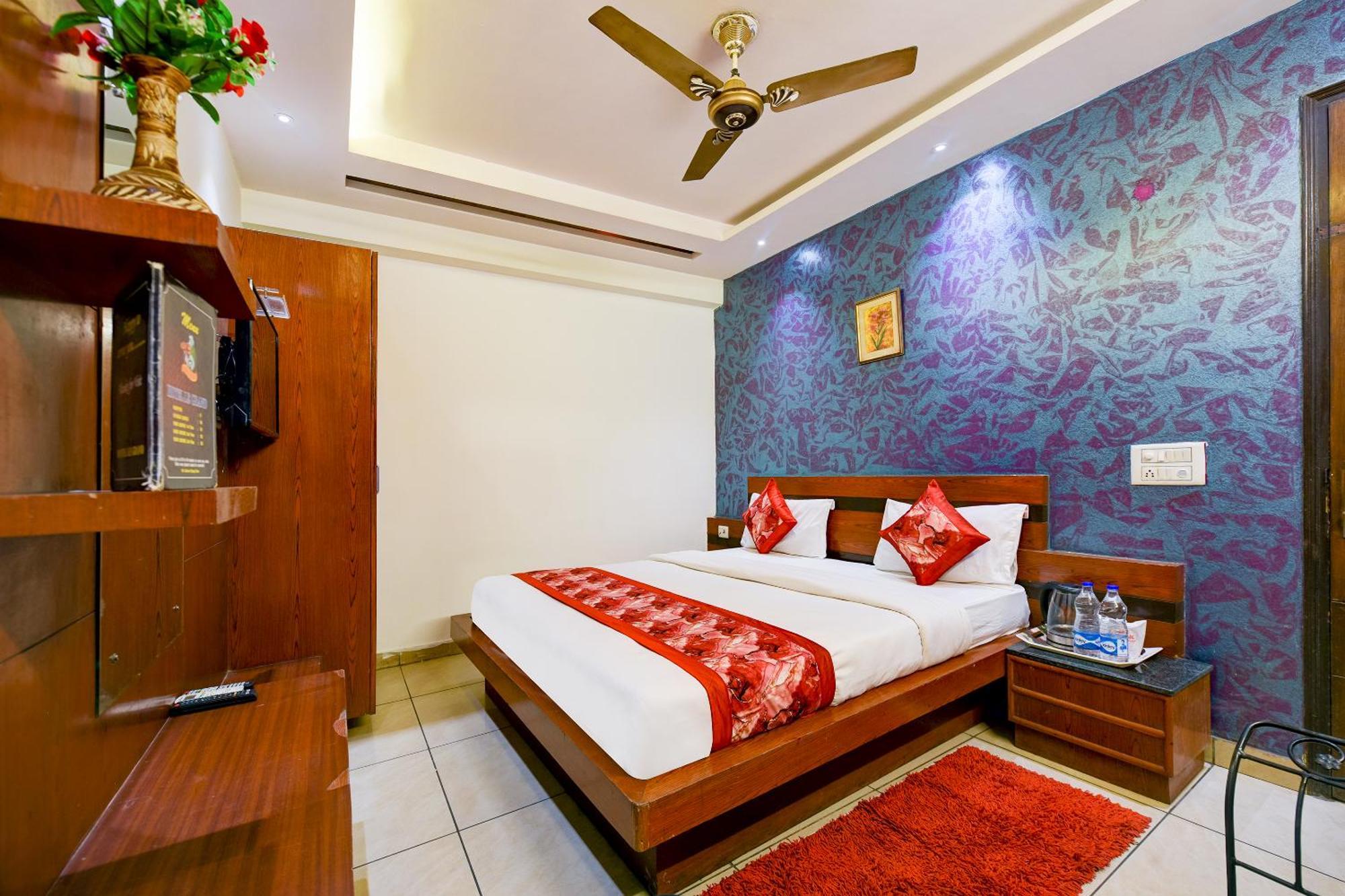 Hotel Le Grand - Walk-In From Rk Ashram Metro Station Nova Deli Exterior foto