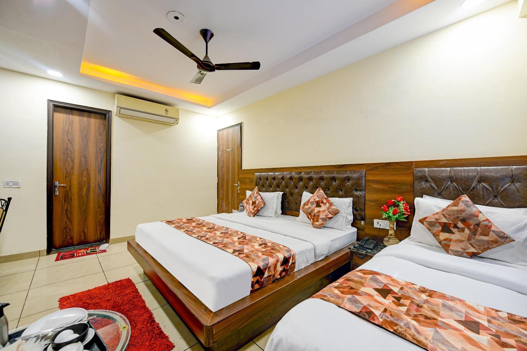 Hotel Le Grand - Walk-In From Rk Ashram Metro Station Nova Deli Exterior foto