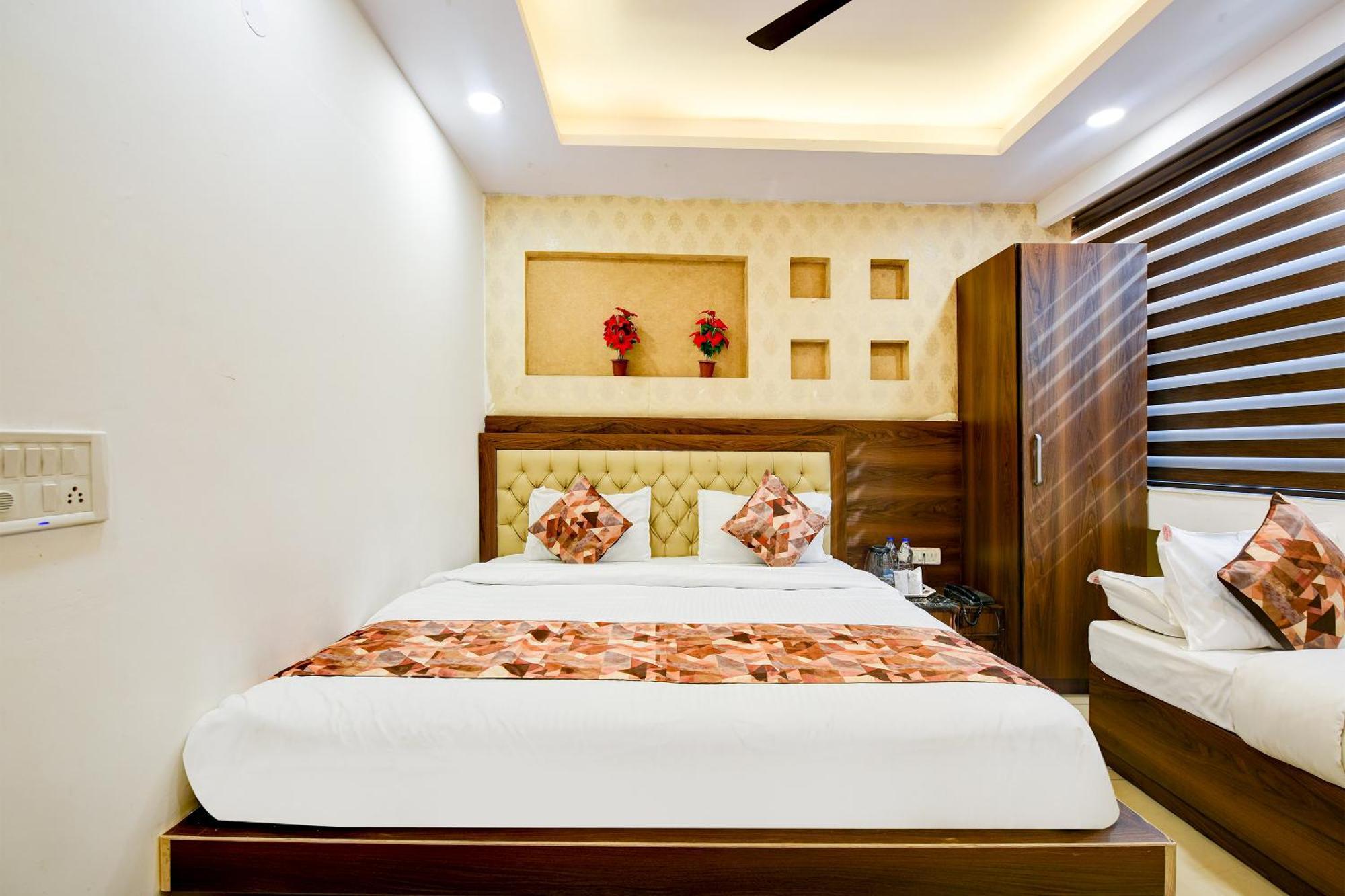 Hotel Le Grand - Walk-In From Rk Ashram Metro Station Nova Deli Exterior foto