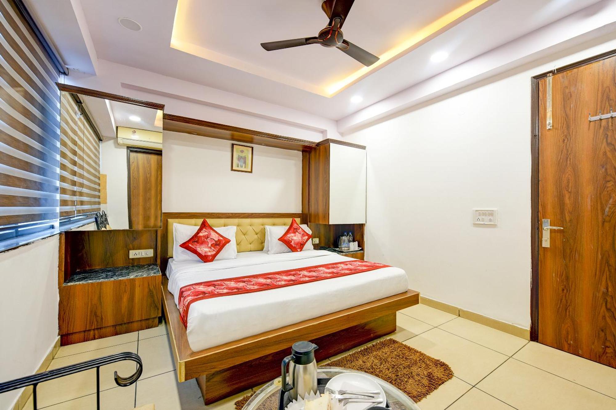 Hotel Le Grand - Walk-In From Rk Ashram Metro Station Nova Deli Exterior foto
