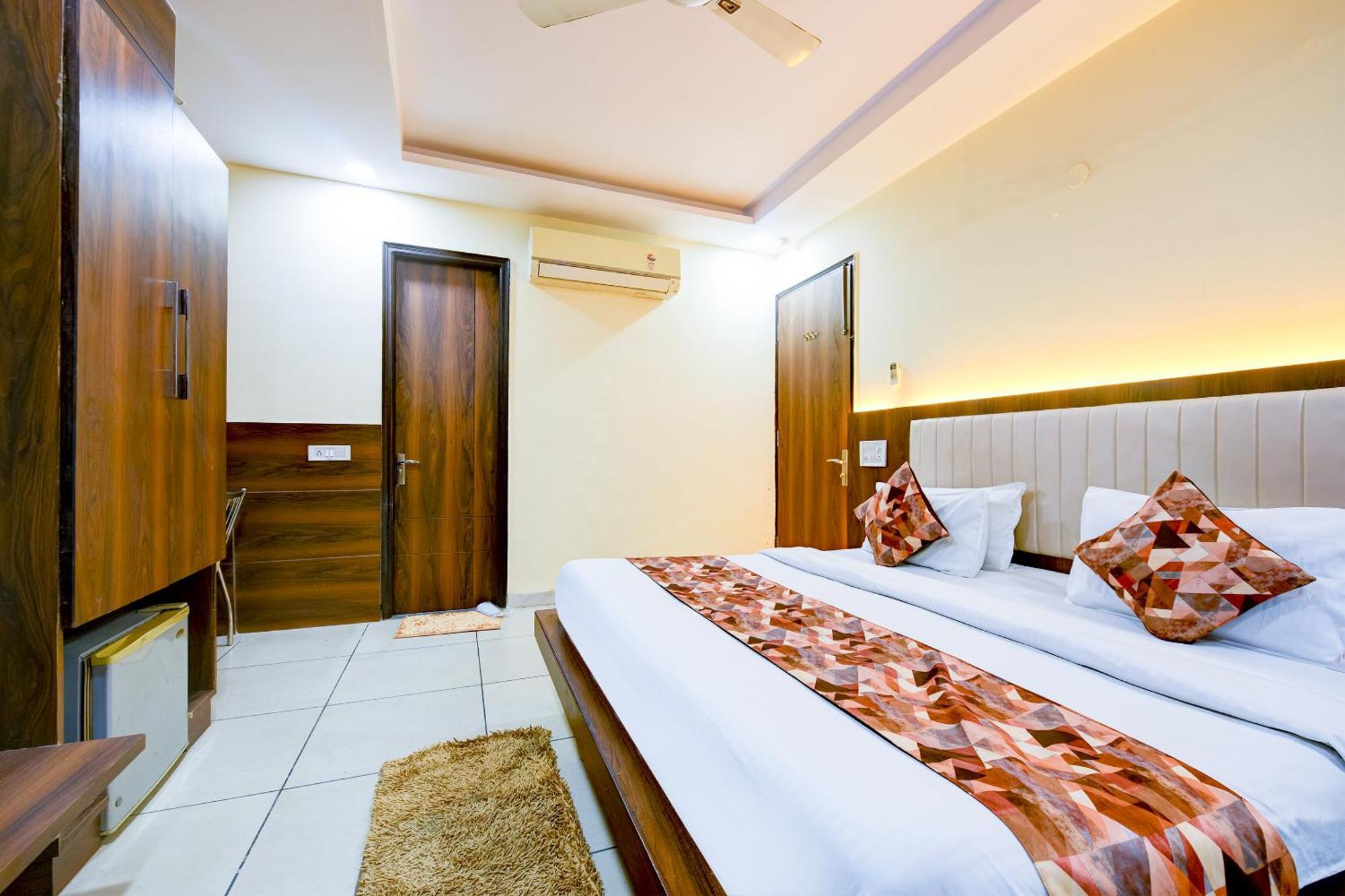 Hotel Le Grand - Walk-In From Rk Ashram Metro Station Nova Deli Exterior foto
